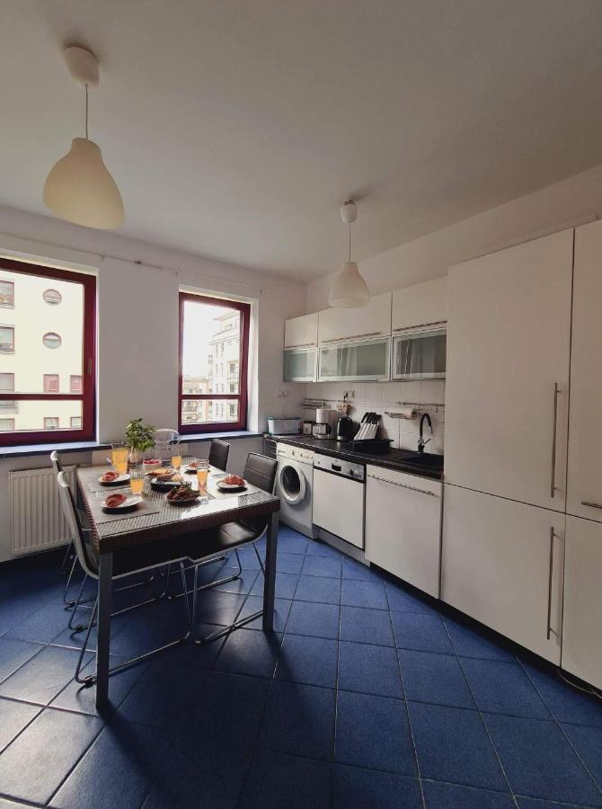 Apartament Francuska Pokoje Rooms Варшава Екстериор снимка